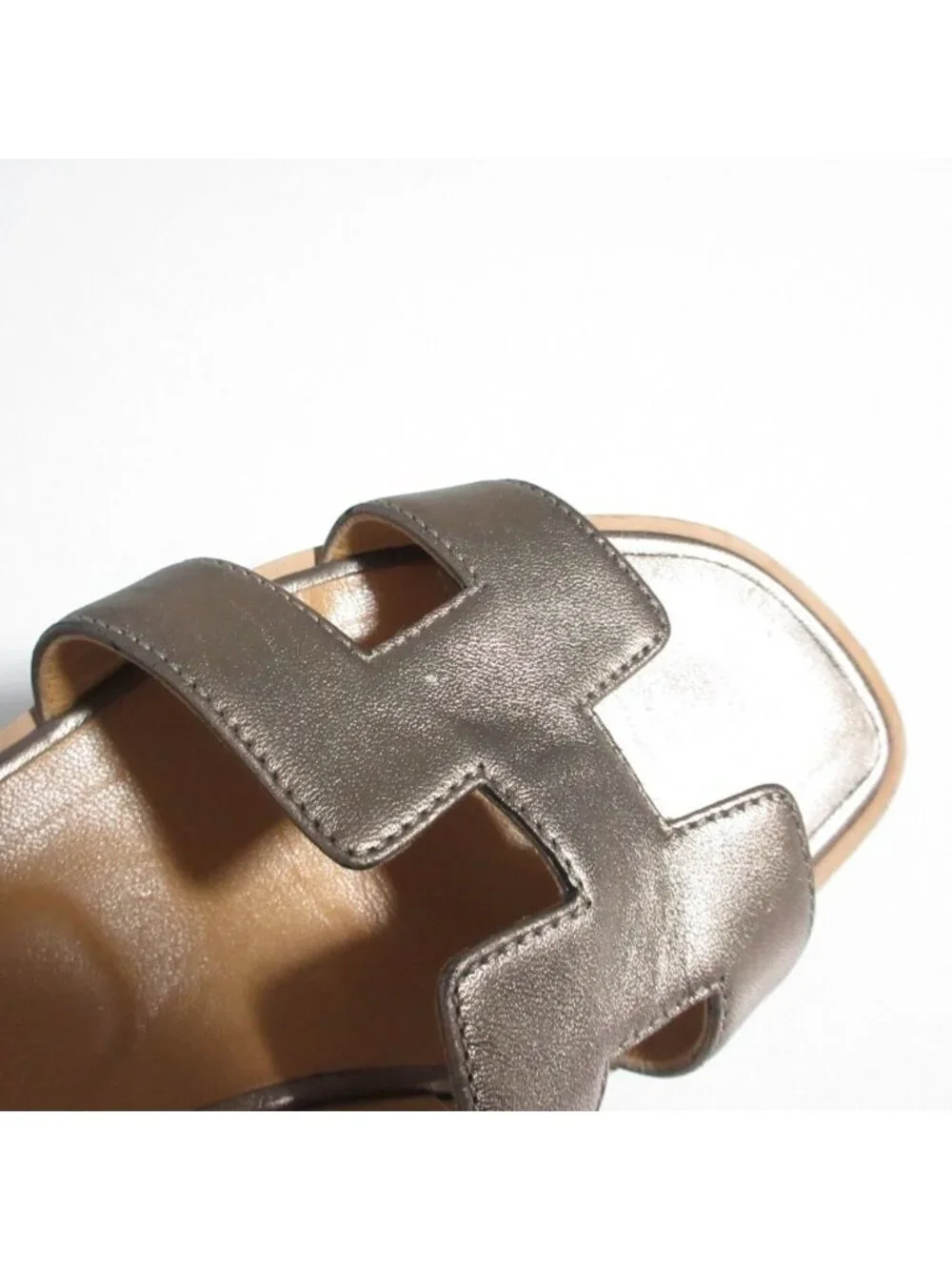 Hermes Oran Leather Flat Sandals Blanc